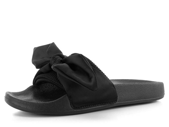 Skechers černé pantofle s mašlí 119064